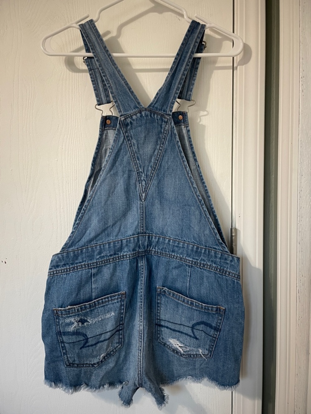 American Eagle Outfitters Medium Wash Denim Short Overalls Front Bibs Size XS - Picture 3 of 6